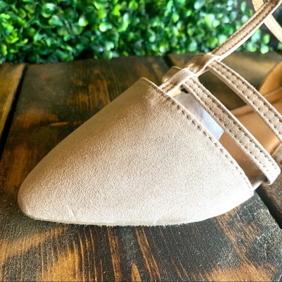 NIB Taupe Suede Pointed Toe Flats & Ankle Straps - Picture 2 of 8